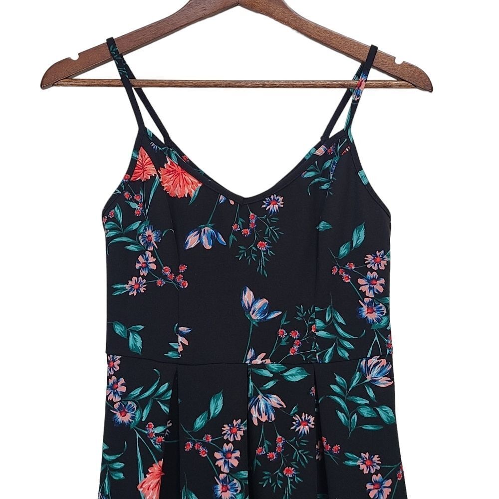 Speechless Fit Flair Skater Strappy Womens Dress Black Floral Size Medium - Picture 2 of 11